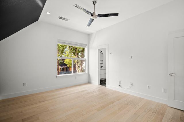 4608 Santa Anna ST 1, Austin, TX 78721