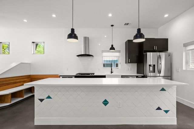 4608 Santa Anna ST 1, Austin, TX 78721