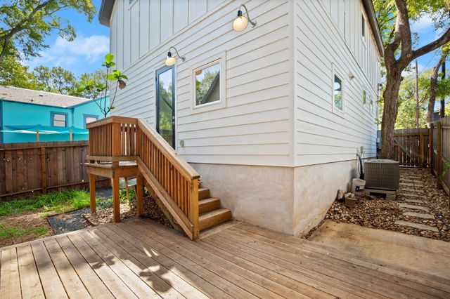 4608 Santa Anna ST 1, Austin, TX 78721