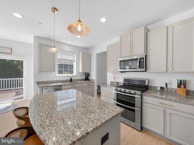 7008 LTC WILLIAM HEWLETT CT, Fort Washington, MD 20744