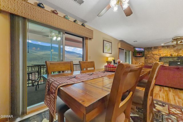 429 Deer Path Lane, Gatlinburg, TN 37738