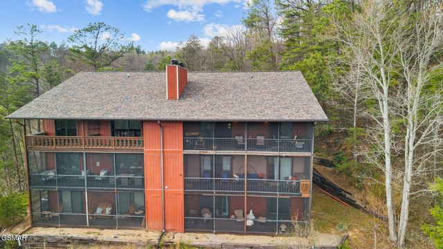 429 Deer Path Lane, Gatlinburg, TN 37738