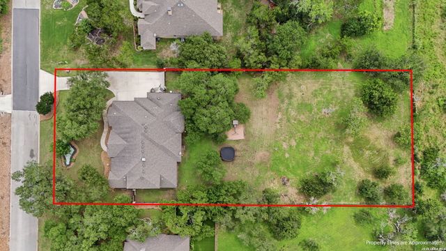 563 SOLMS FRST, New Braunfels, TX 78132