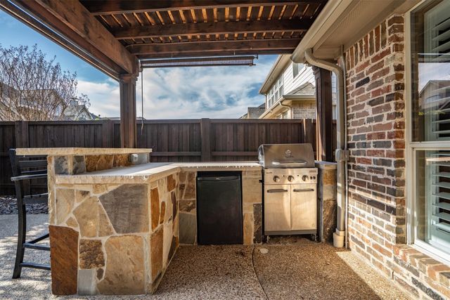 803 Shady Meadow Drive, Highland Village, TX 75077