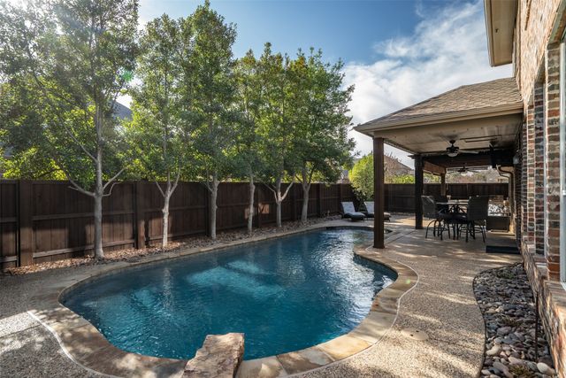 803 Shady Meadow Drive, Highland Village, TX 75077