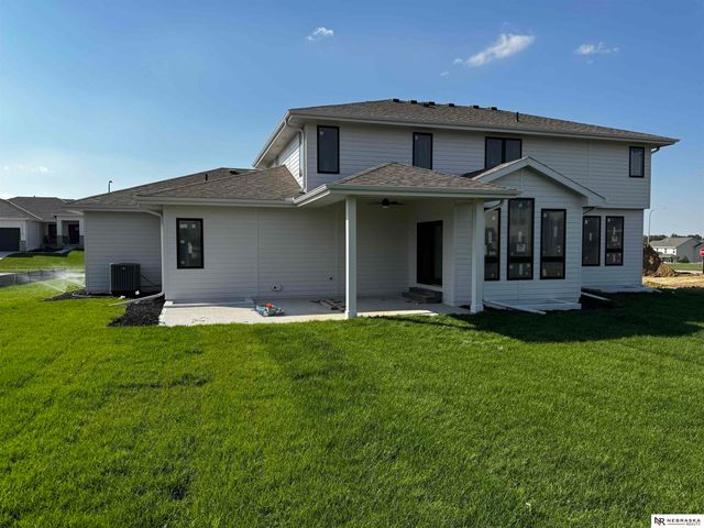 11505 S 116th Street, Papillion, NE 68046