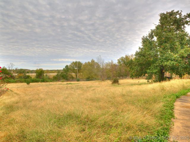 19184 E Summer Lane, Claremore, OK 74019