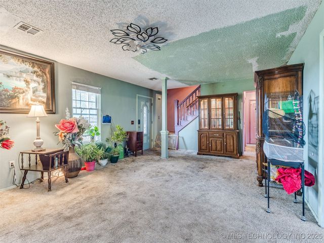 19184 E Summer Lane, Claremore, OK 74019