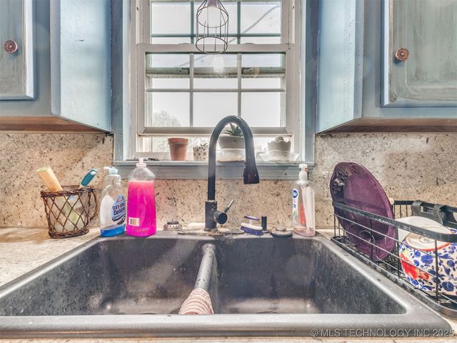 19184 E Summer Lane, Claremore, OK 74019