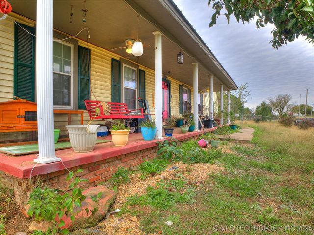 19184 E Summer Lane, Claremore, OK 74019