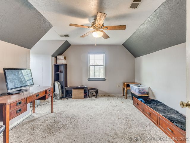 19184 E Summer Lane, Claremore, OK 74019