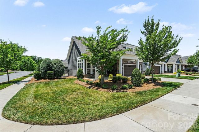 12005 Grove Crossing Drive, Huntersville, NC 28078