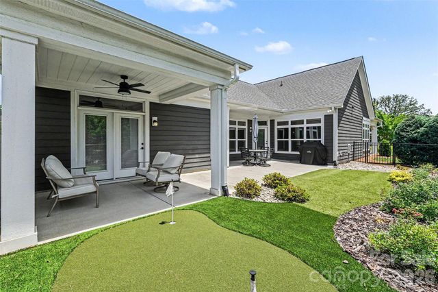 12005 Grove Crossing Drive, Huntersville, NC 28078