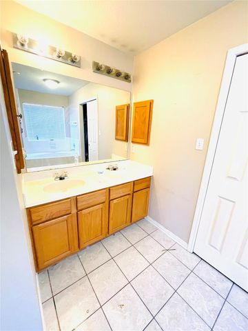 23027 N Waterlily Dr, Richmond, TX 77406