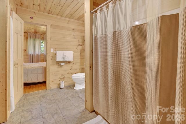 319 Blue Ridge Parkway 53, Bryson City, NC 28713