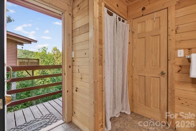 319 Blue Ridge Parkway 53, Bryson City, NC 28713