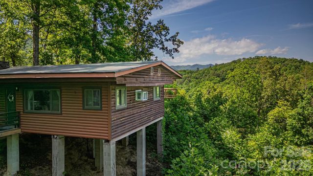 319 Blue Ridge Parkway 53, Bryson City, NC 28713