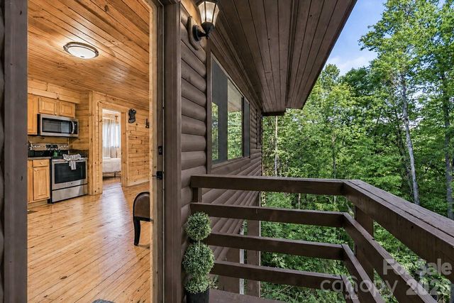 319 Blue Ridge Parkway 53, Bryson City, NC 28713