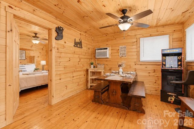 319 Blue Ridge Parkway 53, Bryson City, NC 28713