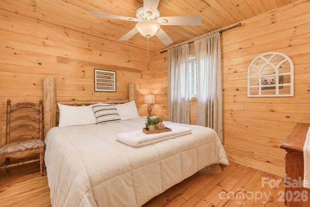 319 Blue Ridge Parkway 53, Bryson City, NC 28713