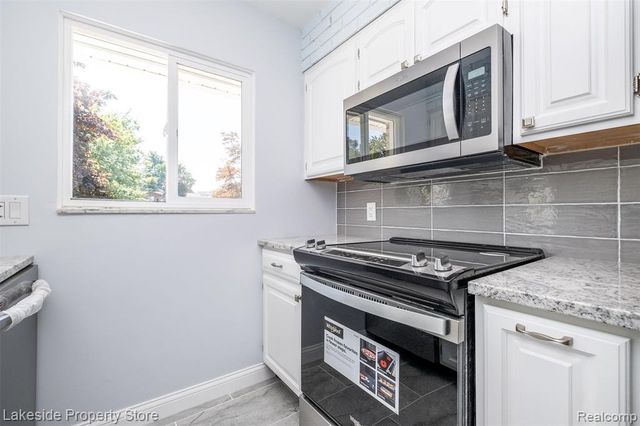841 Driburg Drive, Commerce Twp, MI 48390