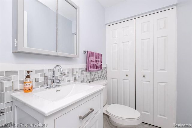 841 Driburg Drive, Commerce Twp, MI 48390