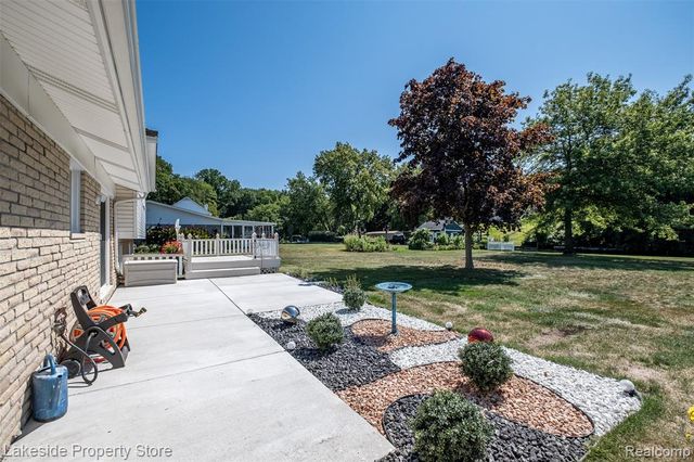 841 Driburg Drive, Commerce Twp, MI 48390