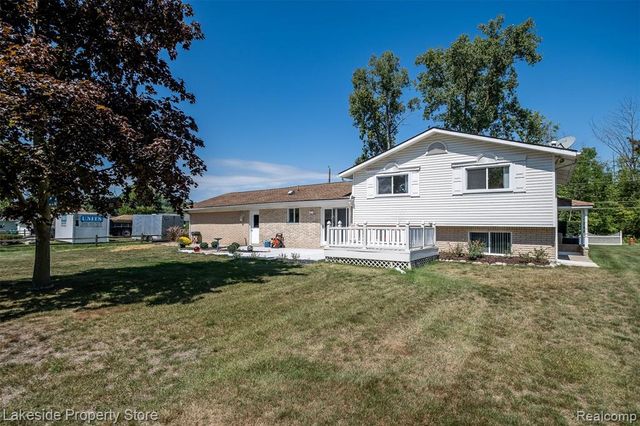 841 Driburg Drive, Commerce Twp, MI 48390