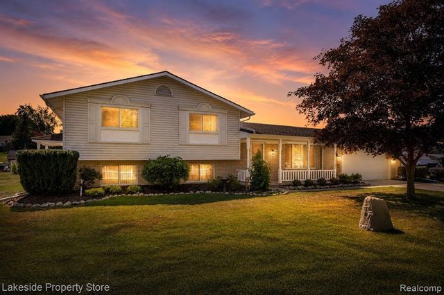 841 Driburg Drive, Commerce Twp, MI 48390