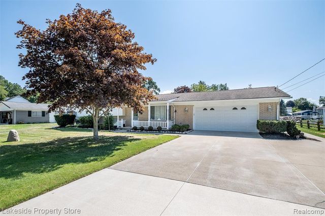 841 Driburg Drive, Commerce Twp, MI 48390