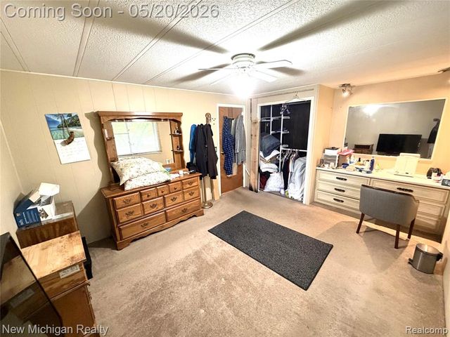 1004 Pelham Boulevard, Waterford, MI 48328