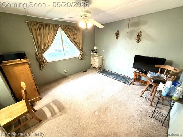 1004 Pelham Boulevard, Waterford, MI 48328