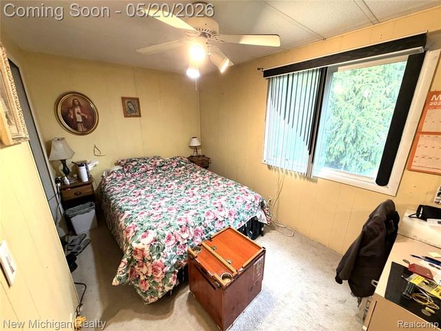 1004 Pelham Boulevard, Waterford, MI 48328