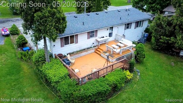 1004 Pelham Boulevard, Waterford, MI 48328