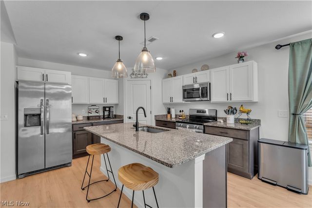 19 Third Avenue, Berea, OH 44017