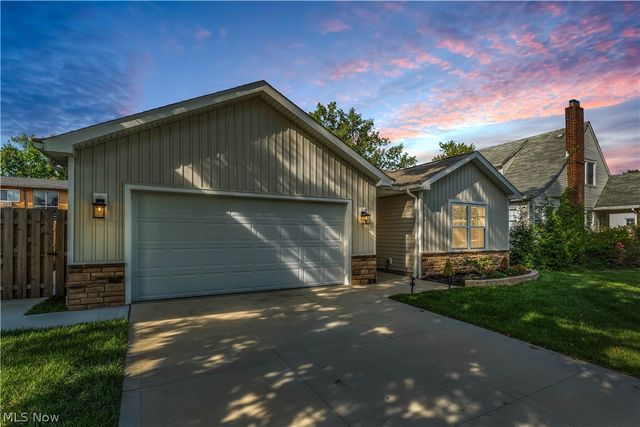19 Third Avenue, Berea, OH 44017