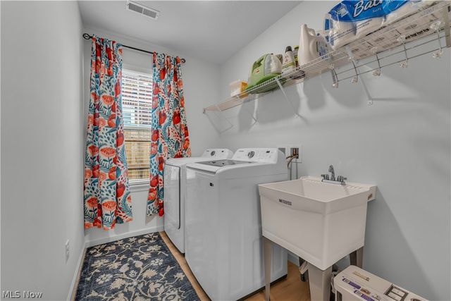 19 Third Avenue, Berea, OH 44017