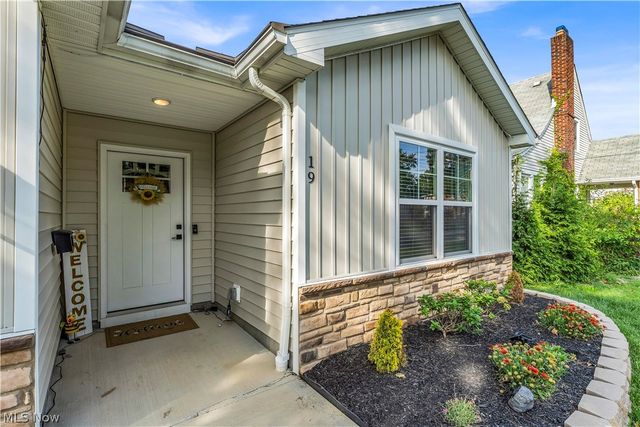19 Third Avenue, Berea, OH 44017