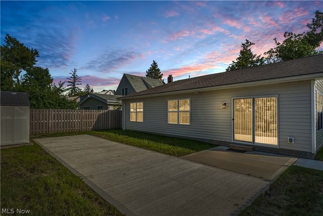 19 Third Avenue, Berea, OH 44017