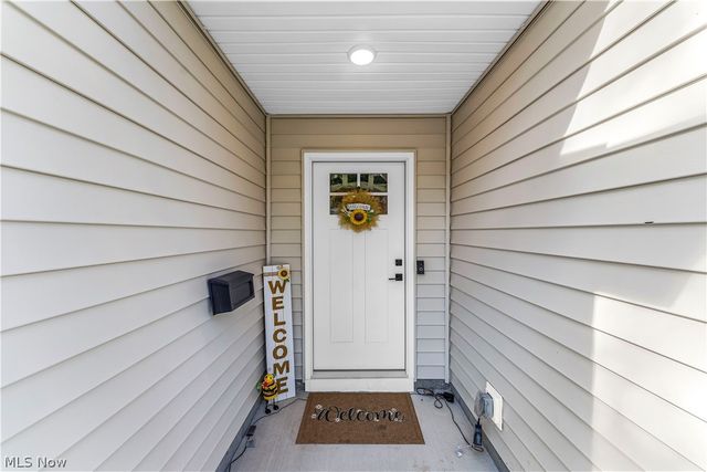 19 Third Avenue, Berea, OH 44017