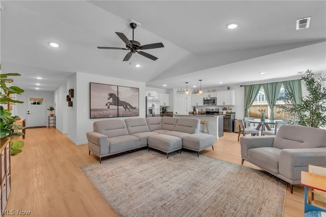 19 Third Avenue, Berea, OH 44017