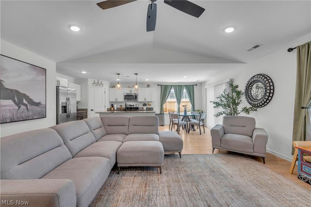 19 Third Avenue, Berea, OH 44017