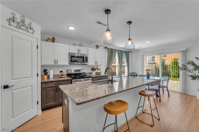 19 Third Avenue, Berea, OH 44017