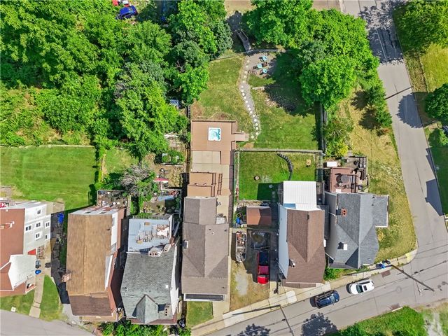 3003 Cobden St, South Side, PA 15203