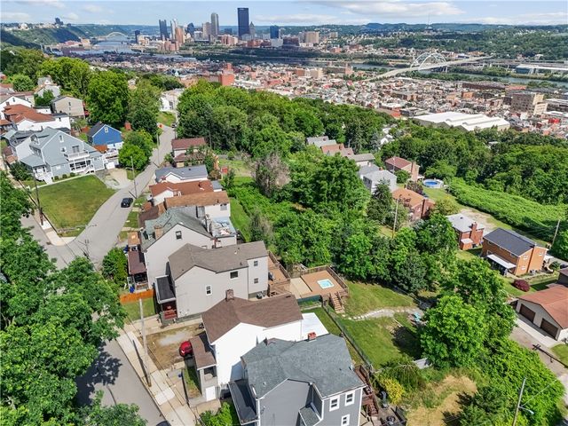 3003 Cobden St, South Side, PA 15203