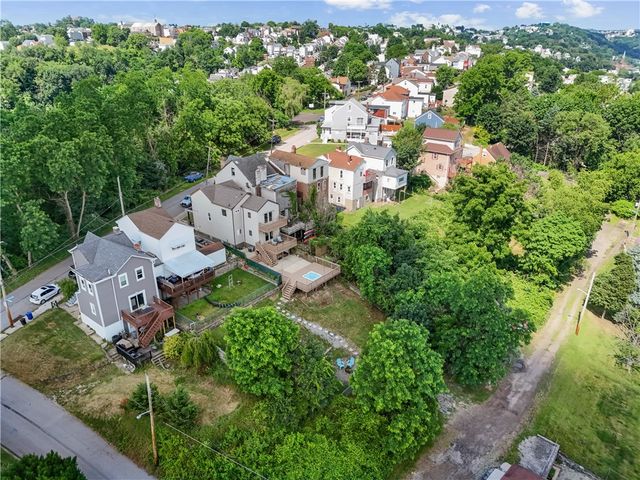 3003 Cobden St, South Side, PA 15203