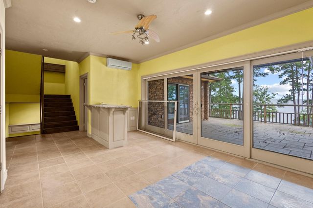 255 Laguna Pt, Hemphill, TX 75948