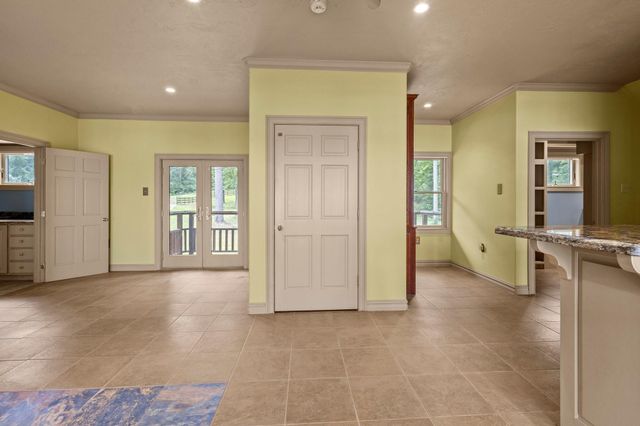 255 Laguna Pt, Hemphill, TX 75948