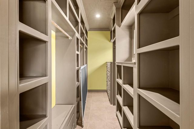 255 Laguna Pt, Hemphill, TX 75948