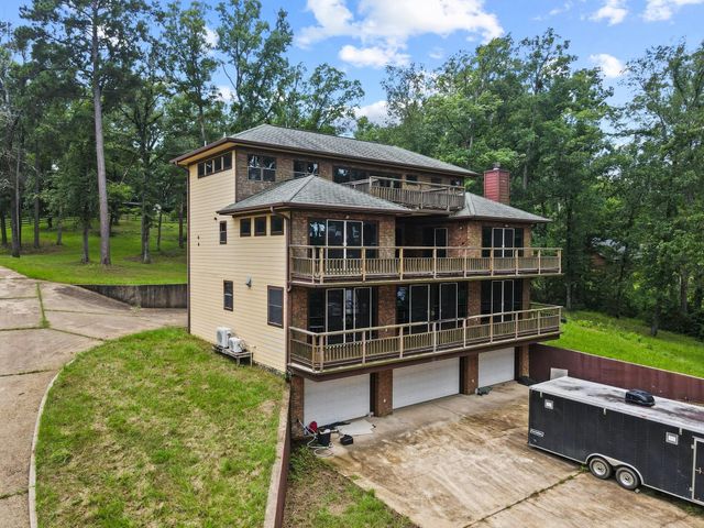 255 Laguna Pt, Hemphill, TX 75948